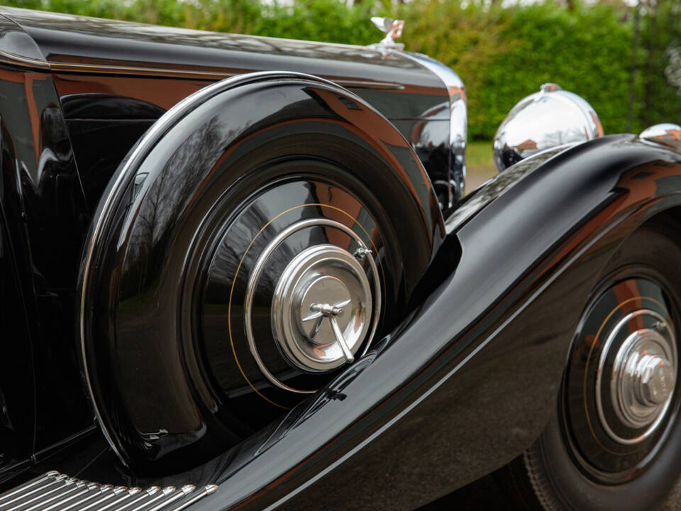 Image 44/50 of Bentley 4 1&#x2F;4 Litre (1938)
