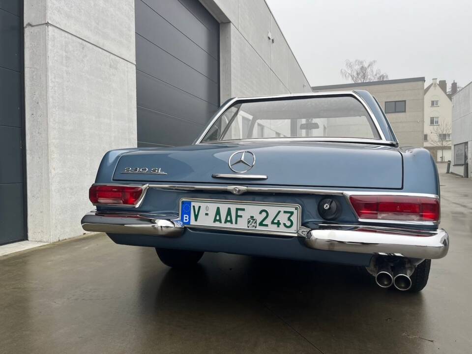 Immagine 11/93 di Mercedes-Benz 230 SL (1965)