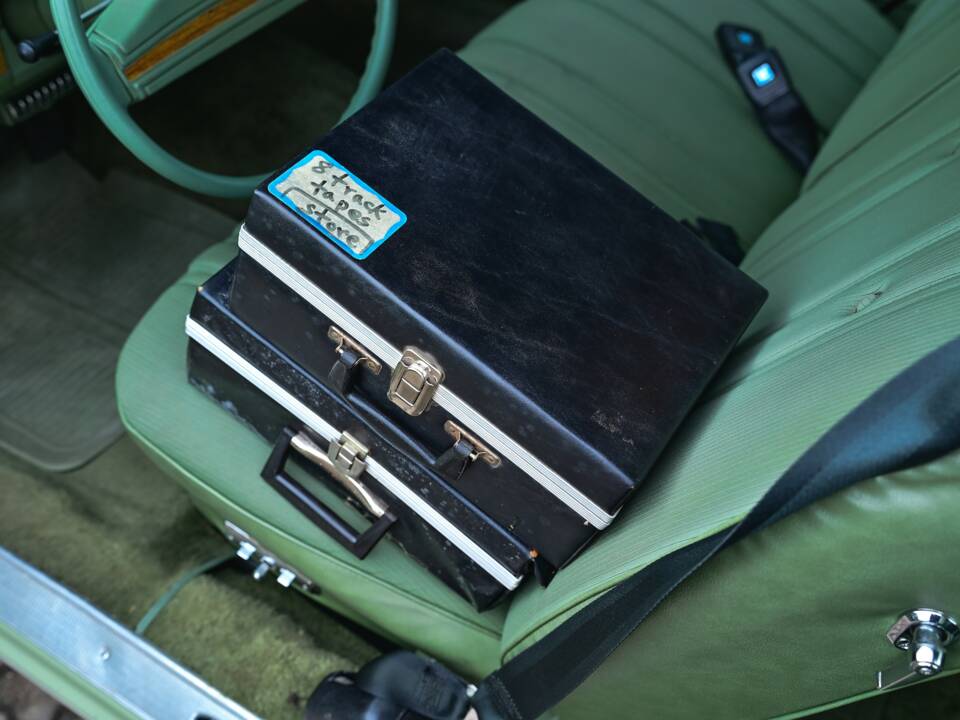 Image 42/44 of Chevrolet Impala (1974)