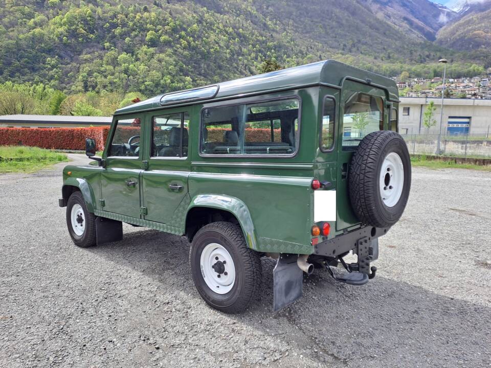 Imagen 2/15 de Land Rover Defender 110 Td5 (1999)