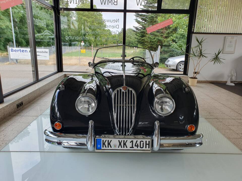 Bild 2/54 von Jaguar XK 140 OTS (1957)