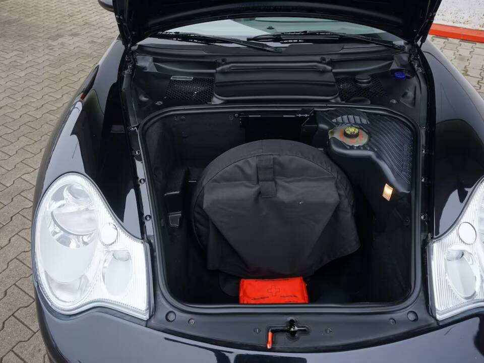 Afbeelding 5/50 van Porsche 911 Carrera 4 (2003)