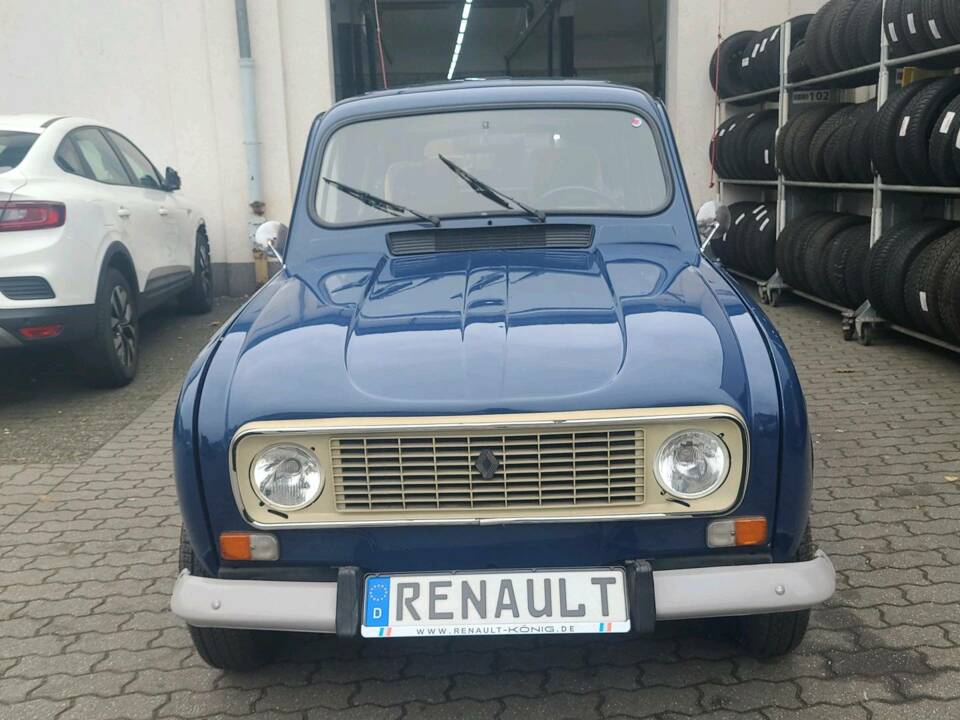 Image 8/53 of Renault R 4 GTL (1986)