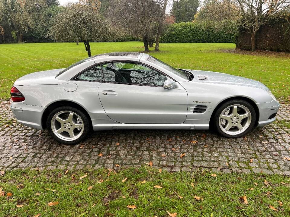 Imagen 9/30 de Mercedes-Benz SL 55 AMG (2003)