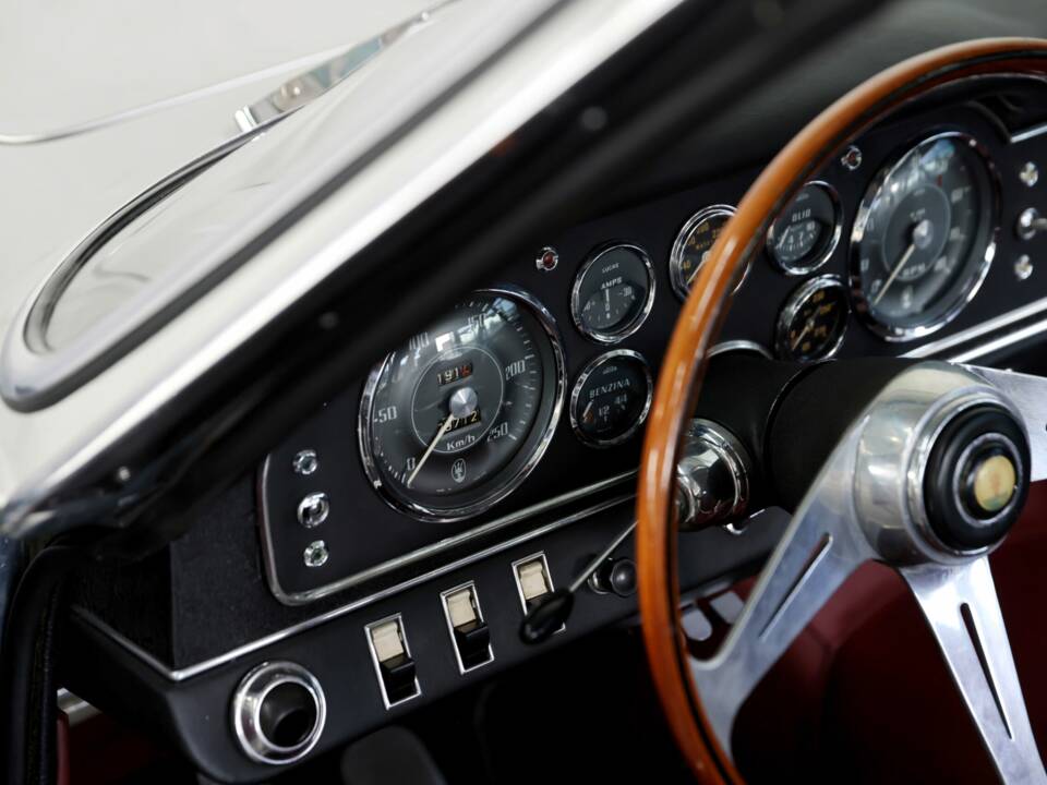 Bild 38/50 von Maserati 3500 GTI Sebring (1963)