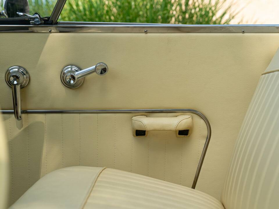 Image 50/50 of Studebaker Champion Regal DeLuxe Convertible (1950)
