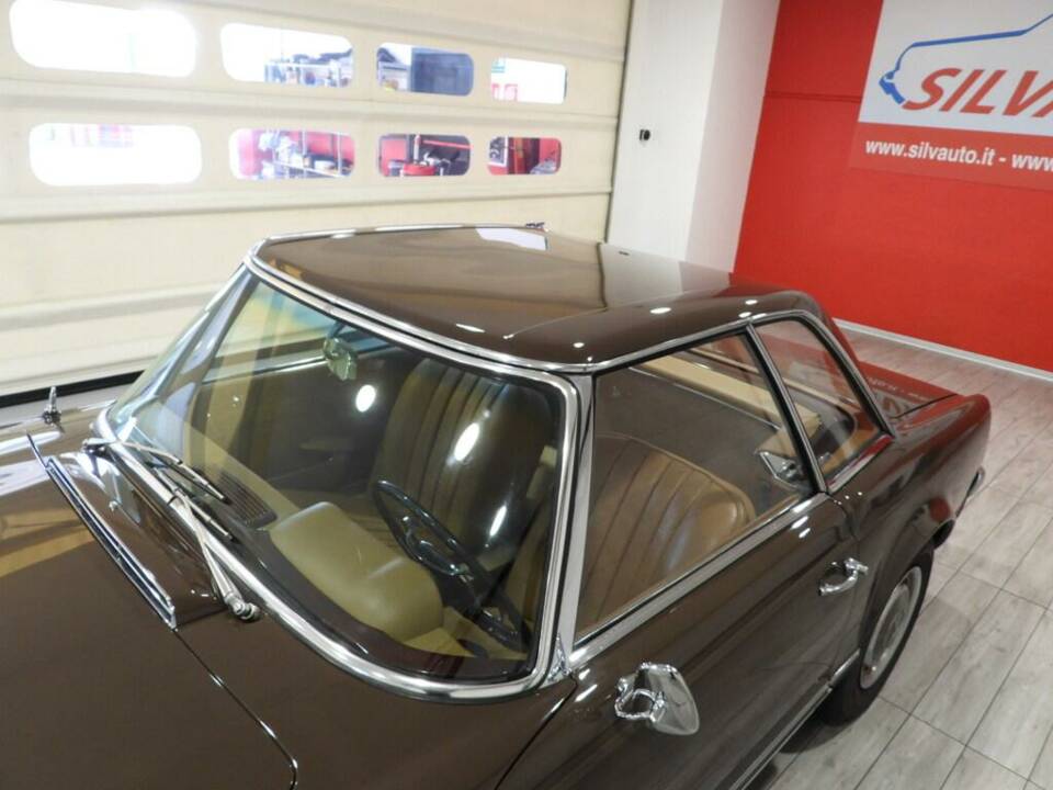Image 12/15 de Mercedes-Benz 250 SL (1967)