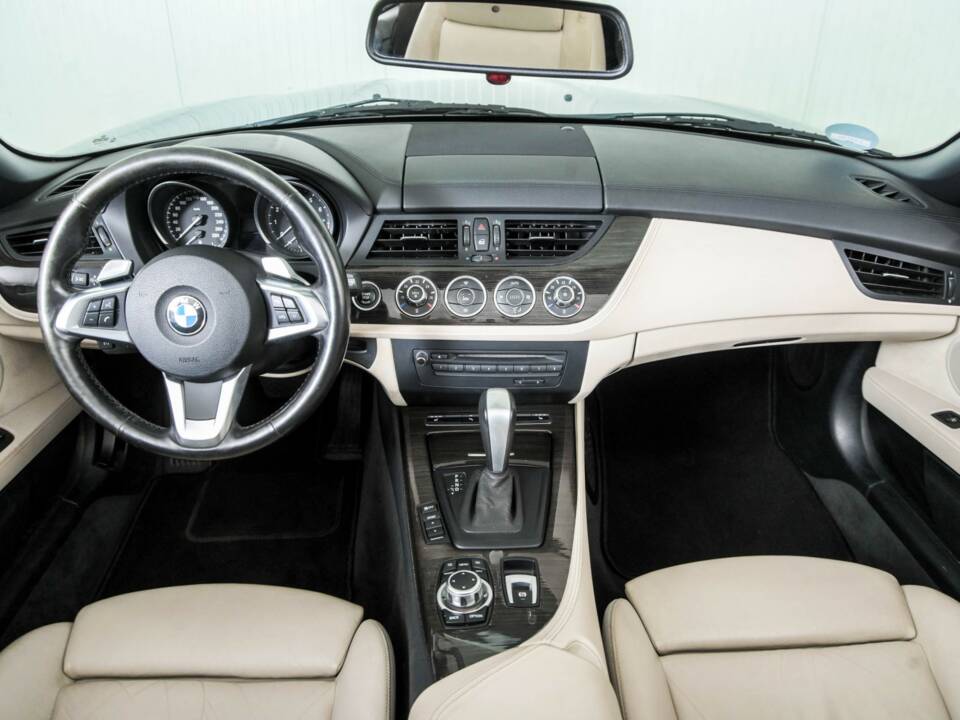 Image 7/50 of BMW Z4 sDrive23i (2009)