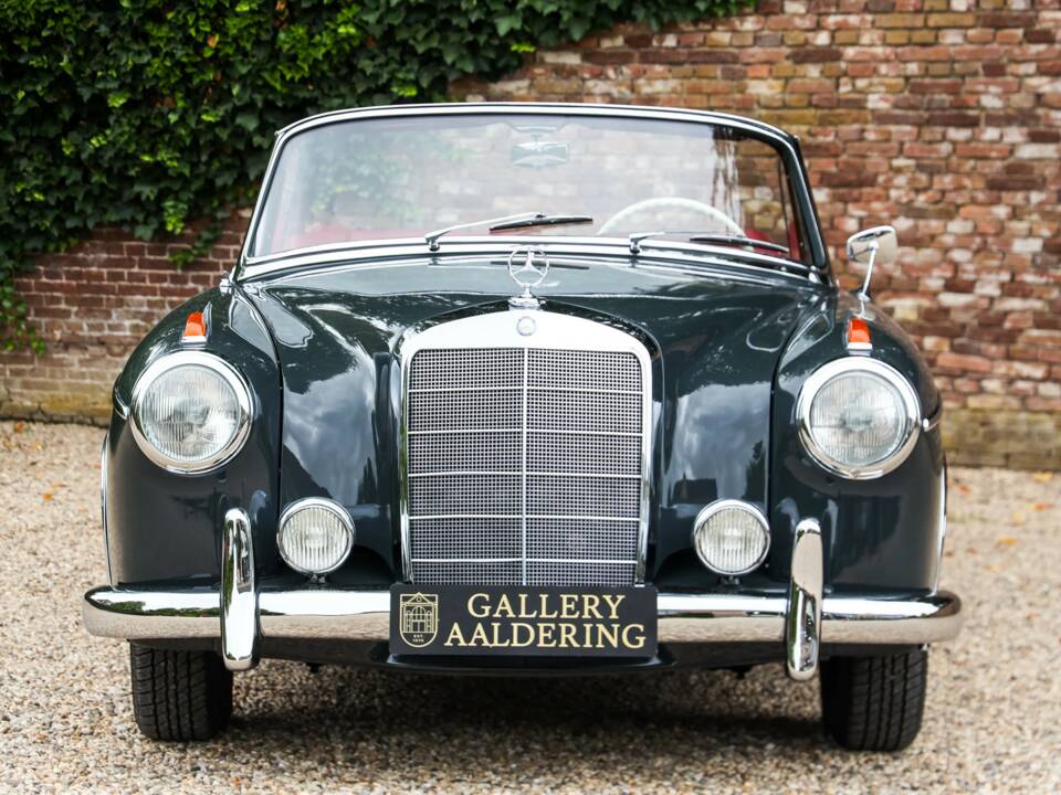 Bild 5/50 von Mercedes-Benz 220 SE Cabriolet (1960)