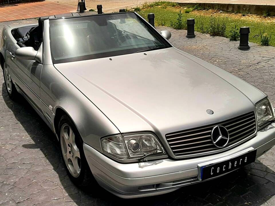 Image 6/19 de Mercedes-Benz SL 500 (2000)