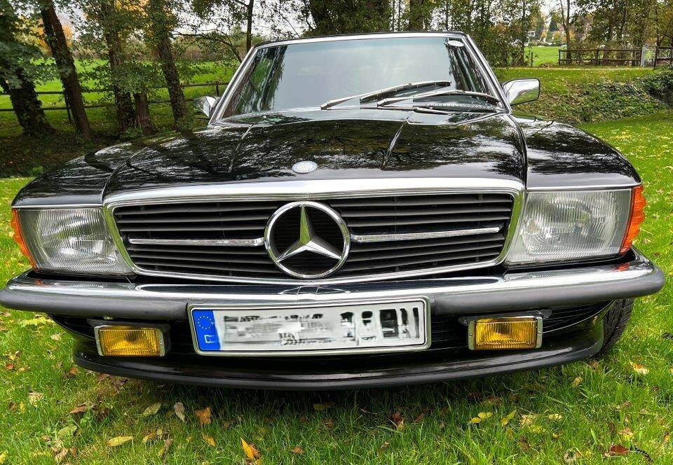 Image 4/9 of Mercedes-Benz 300 SL (1989)