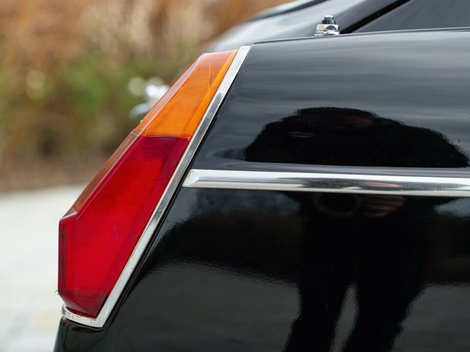 Bild 14/50 von MG MGB GT (1978)