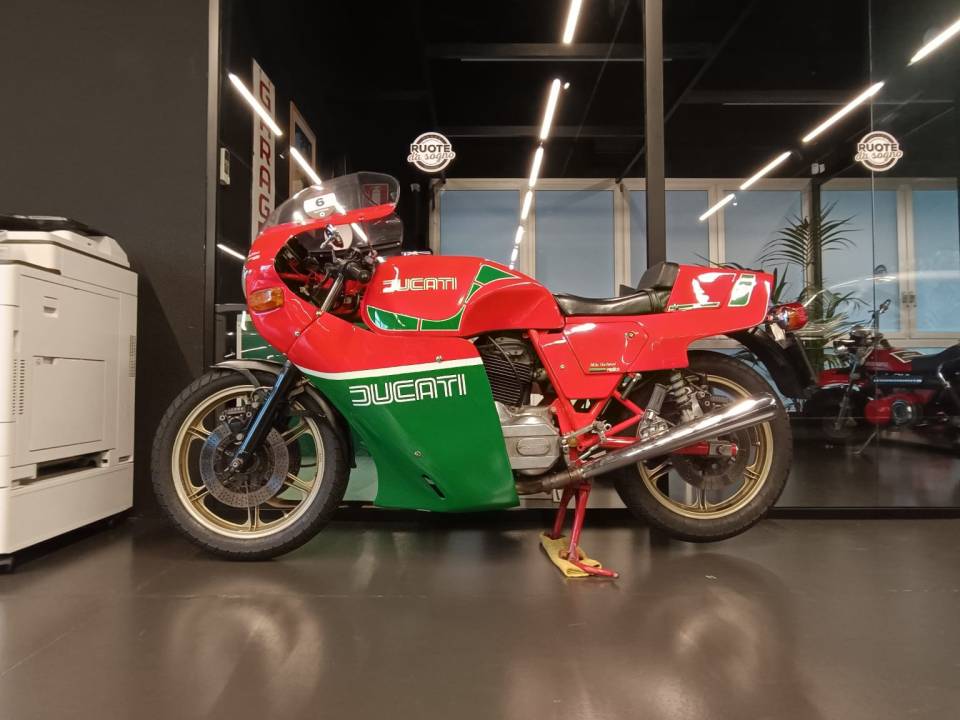 Immagine 2/6 di Ducati DUMMY (1983)