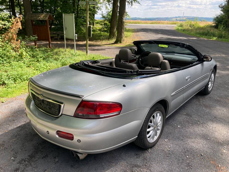 Image 16/21 of Chrysler Sebring 2.7 V6 (2001)