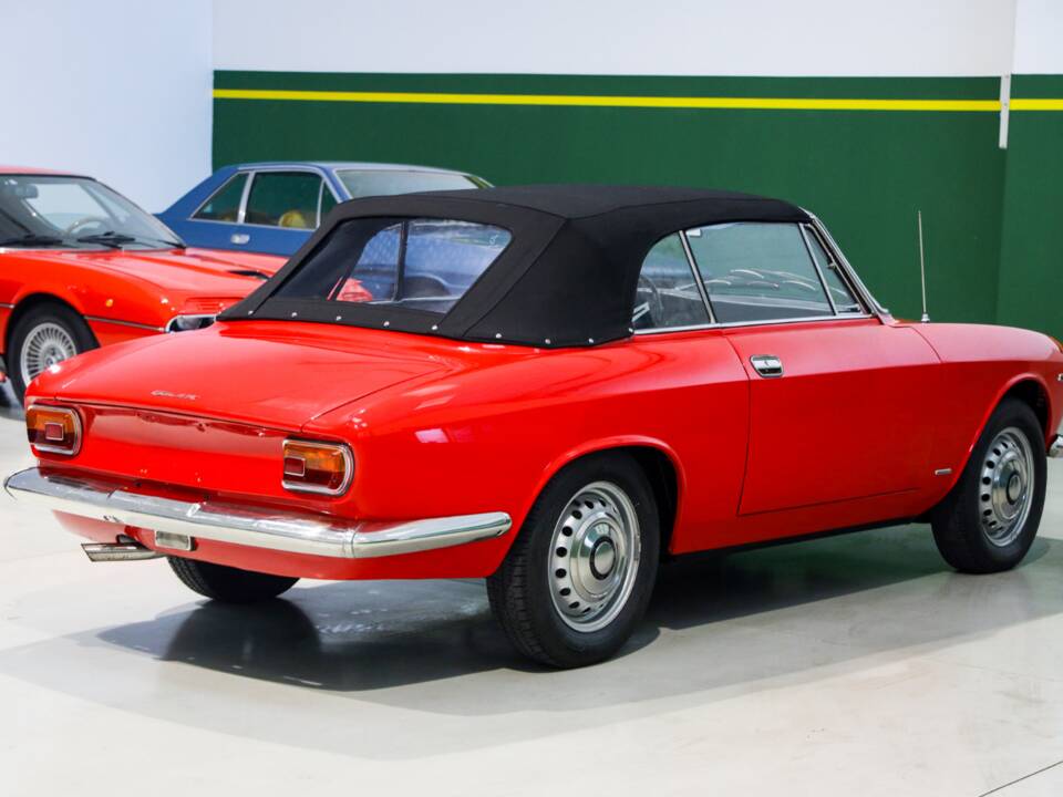Image 11/58 of Alfa Romeo Giulia 1600 GTC (1965)