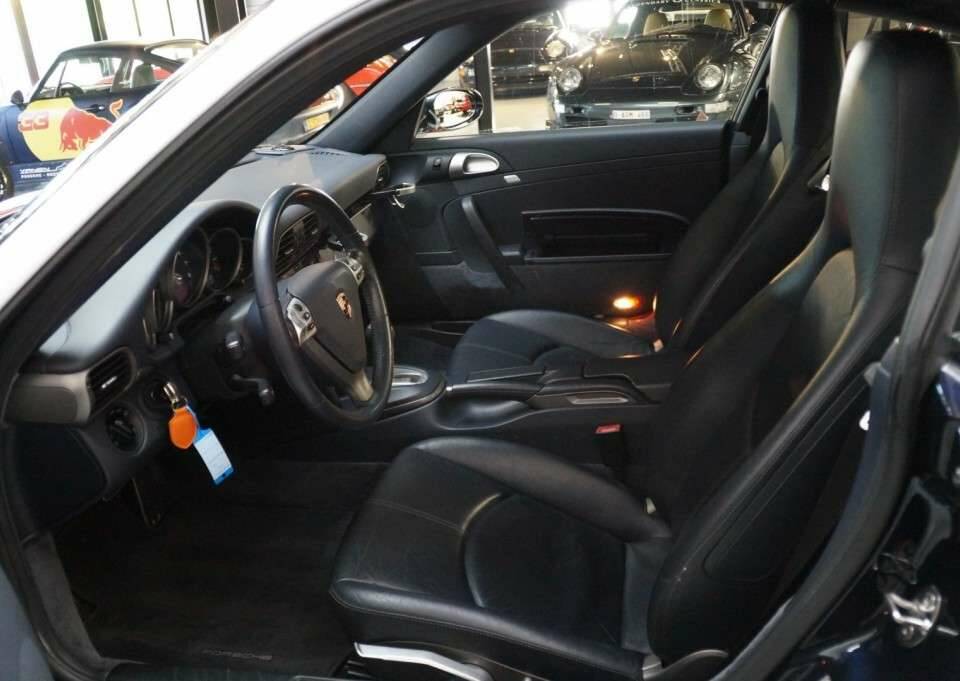 Image 6/50 de Porsche 911 Carrera (2005)