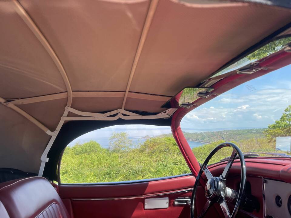 Image 9/12 of Jaguar XK 150 OTS (1958)
