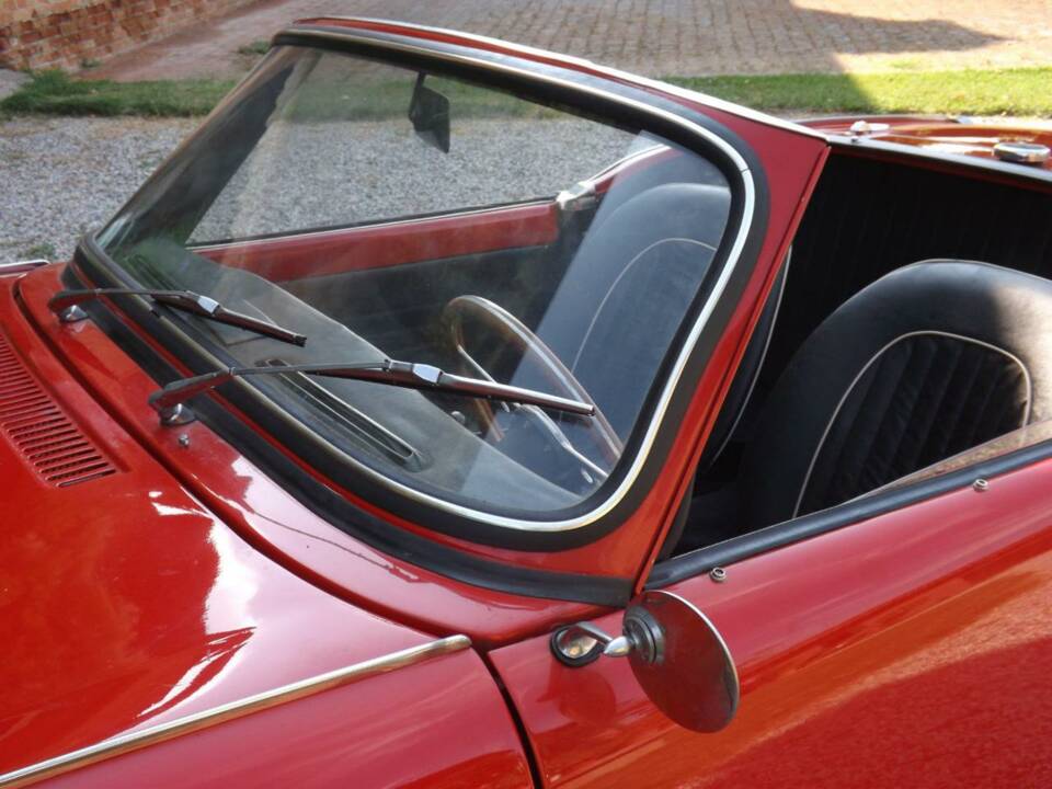 Image 38/50 of Triumph Spitfire Mk III (1968)
