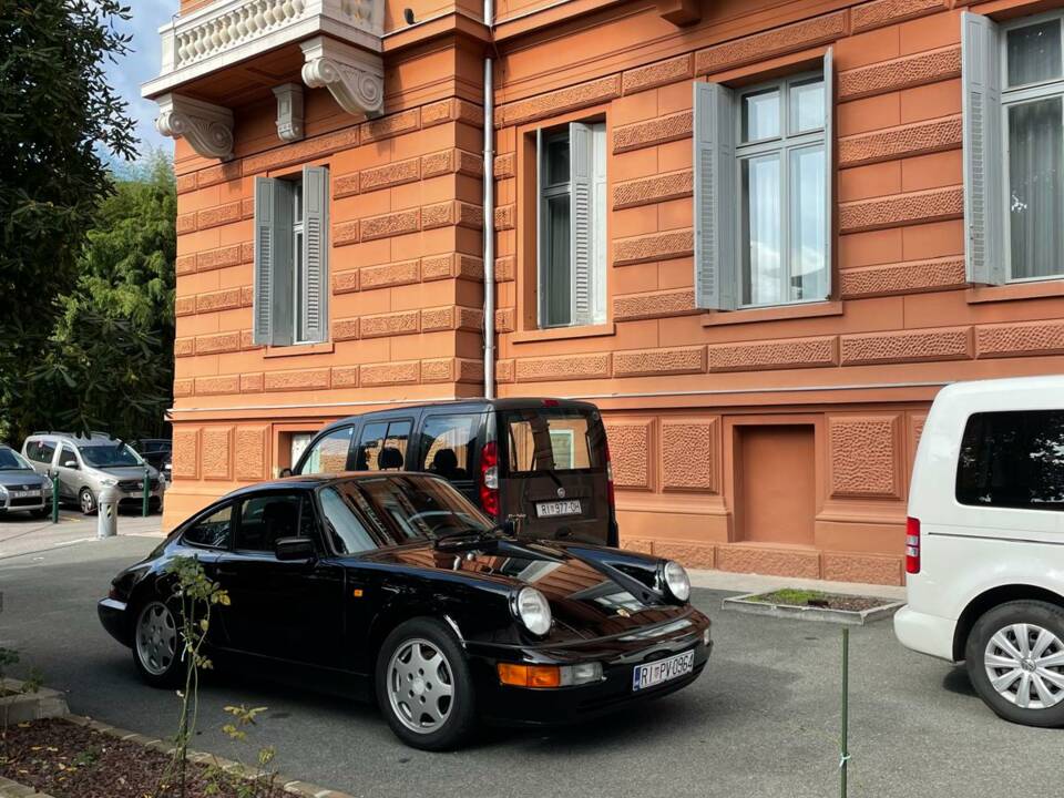 Bild 9/18 von Porsche 911 Carrera 4 (1991)