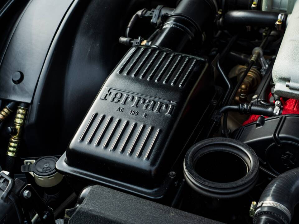 Bild 22/66 von Ferrari 550 Maranello (2000)