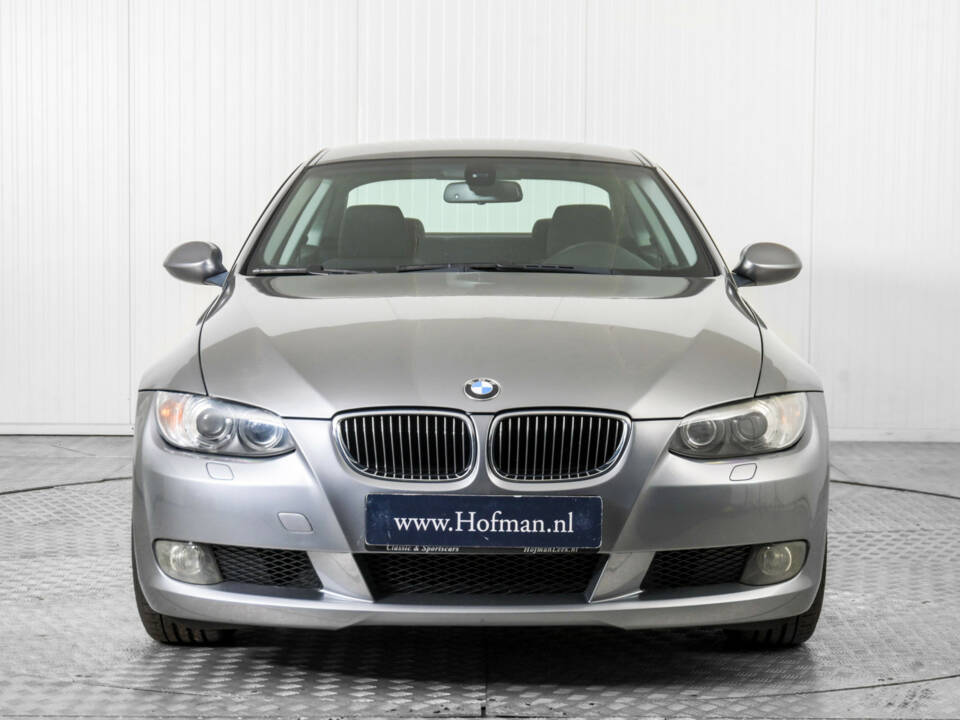 Imagen 14/50 de BMW 325i (2007)