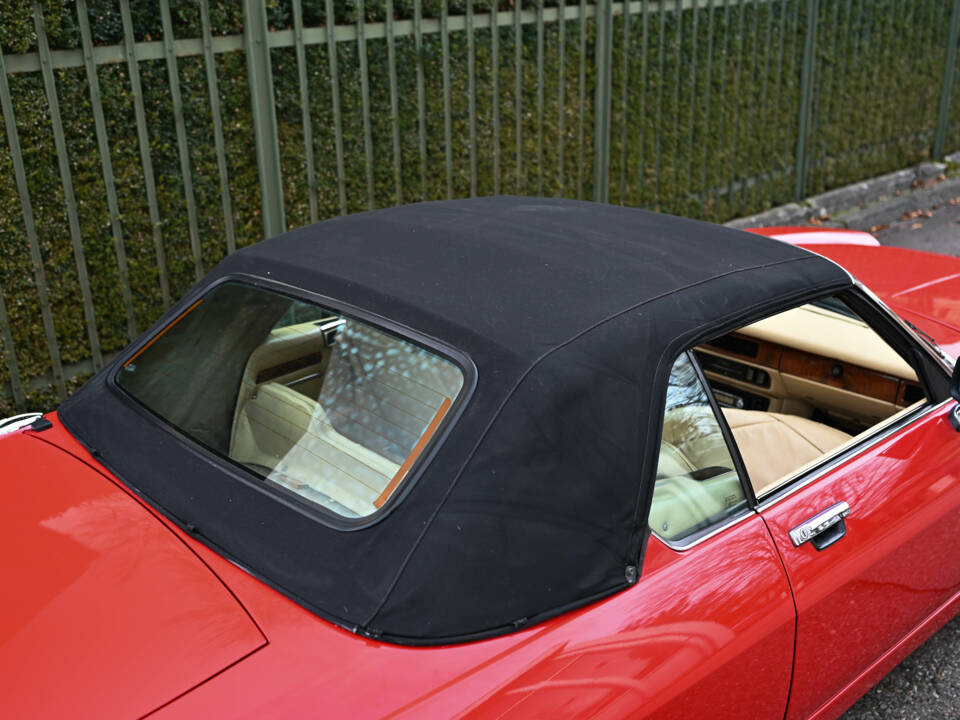 Image 28/45 of Jaguar XJ-S Convertible (1990)