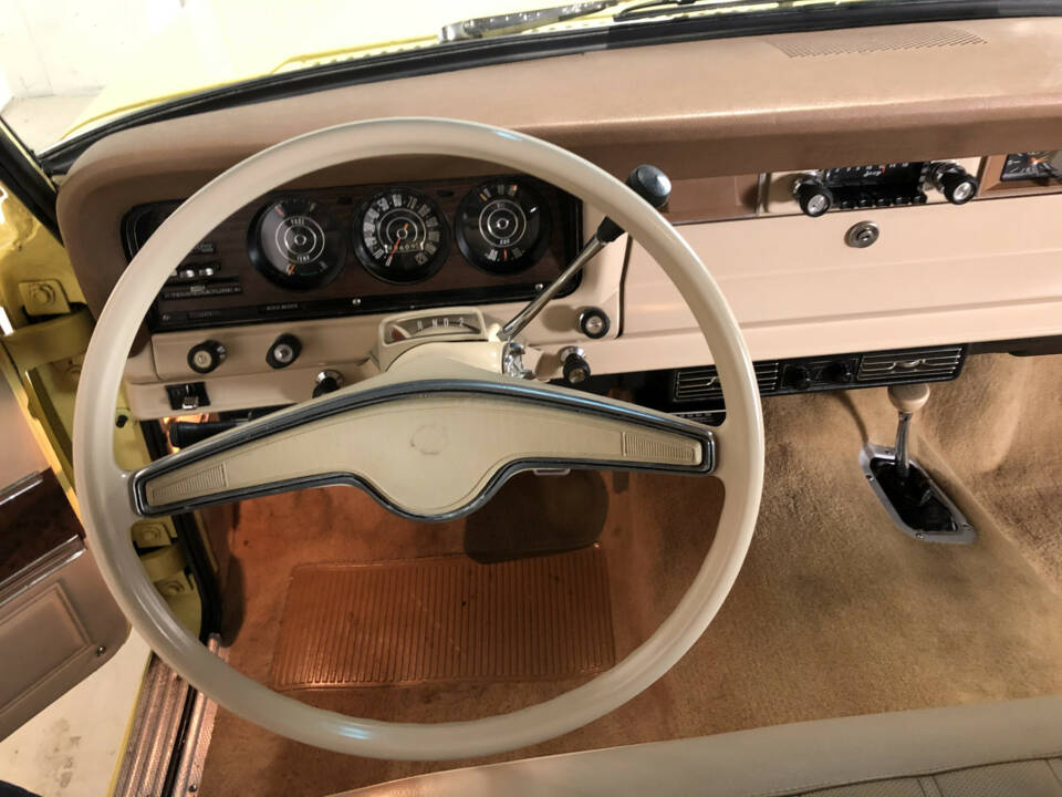 Afbeelding 22/28 van Jeep Wagoneer (1973)