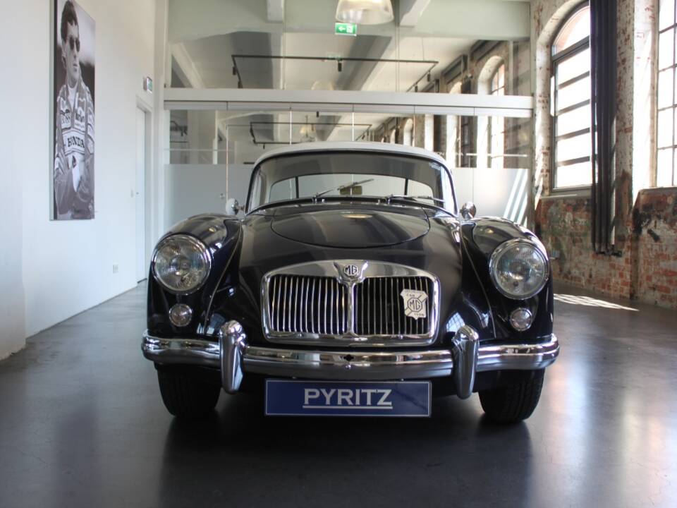 Image 4/18 of MG MGA Twin Cam (1960)