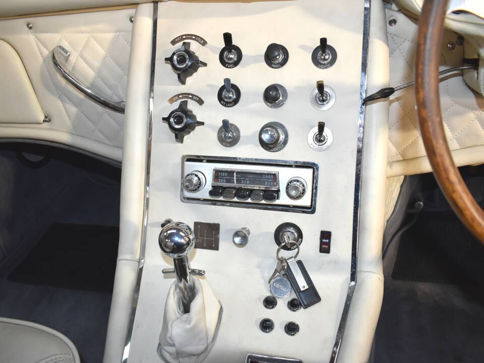 Image 15/65 de Gordon-Keeble GT (1964)