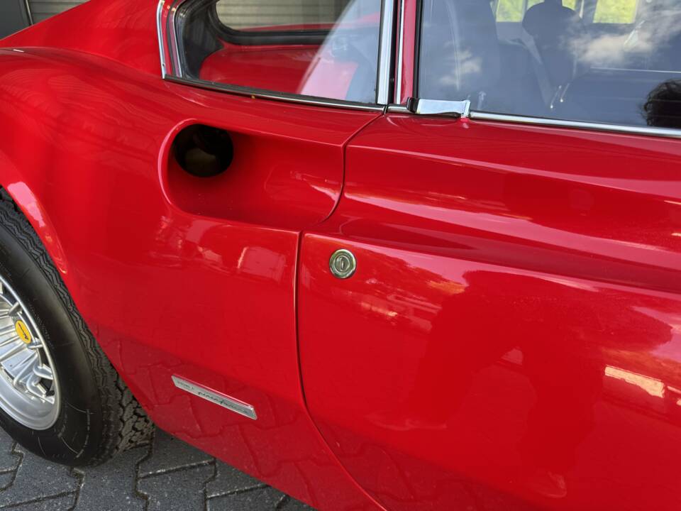 Image 23/35 of Ferrari Dino 246 GT (1968)