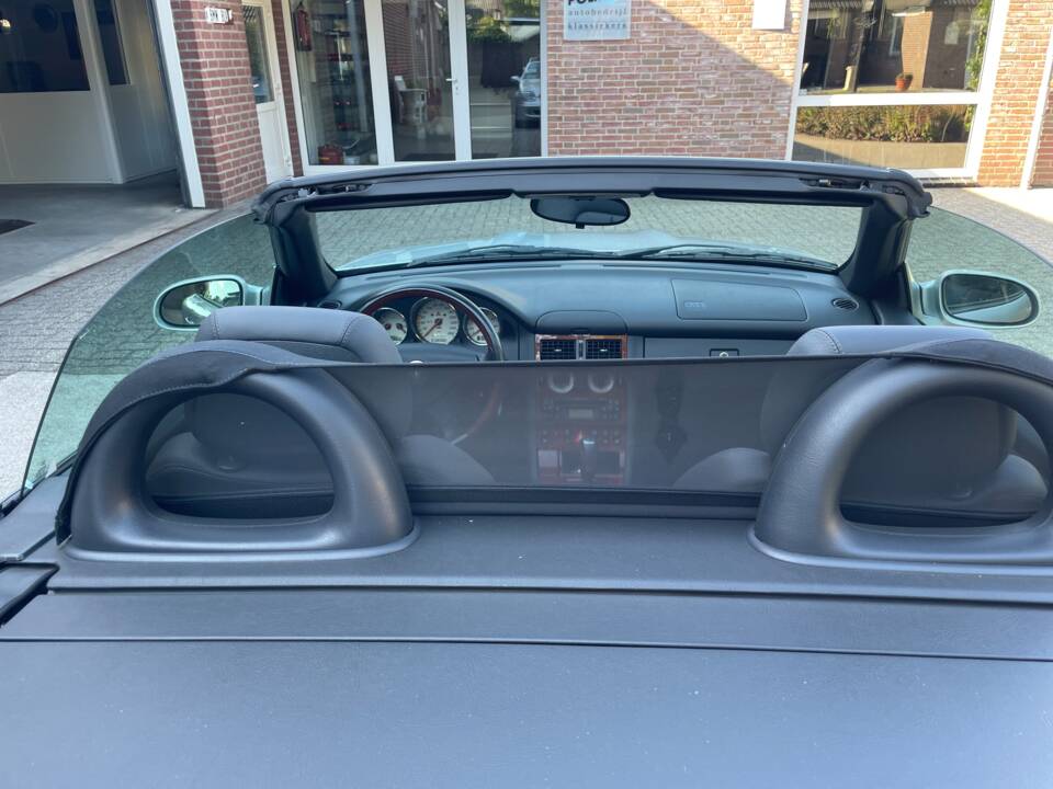 Imagen 24/26 de Mercedes-Benz SLK 200 Kompressor (2002)