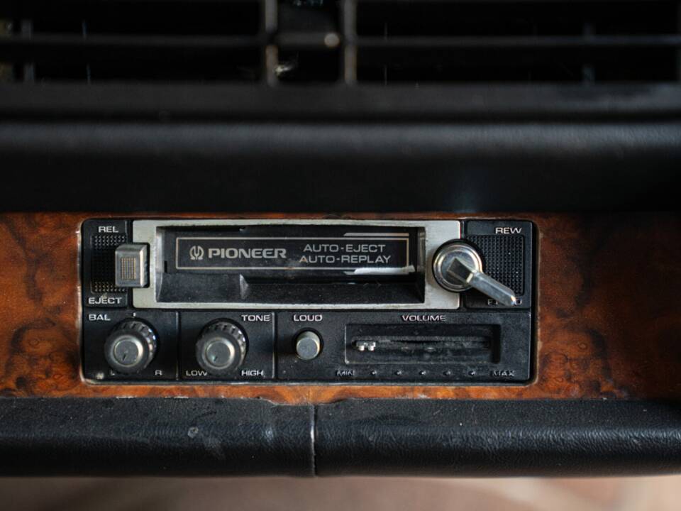 Imagen 41/50 de Bentley Eight (1980)