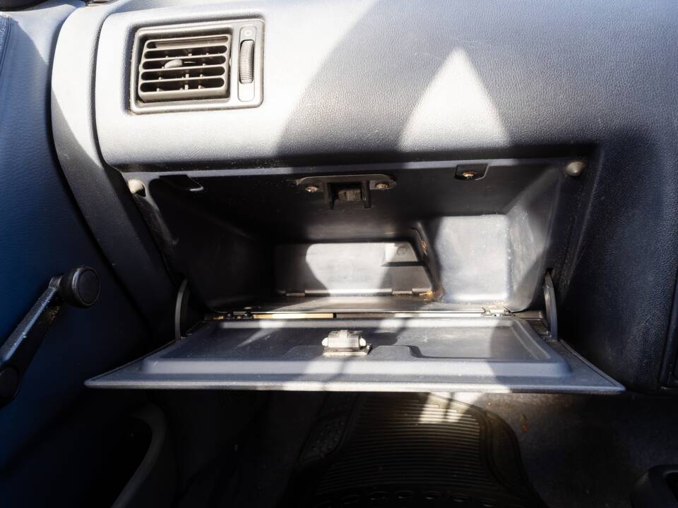 Bild 18/50 von Ford Escort 1.3 (1986)