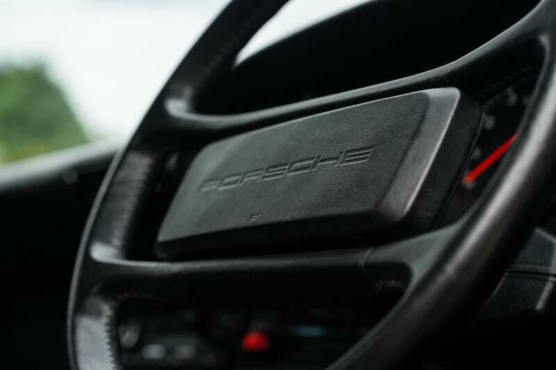 Bild 40/50 von Porsche 911 Carrera 3.2 (1989)