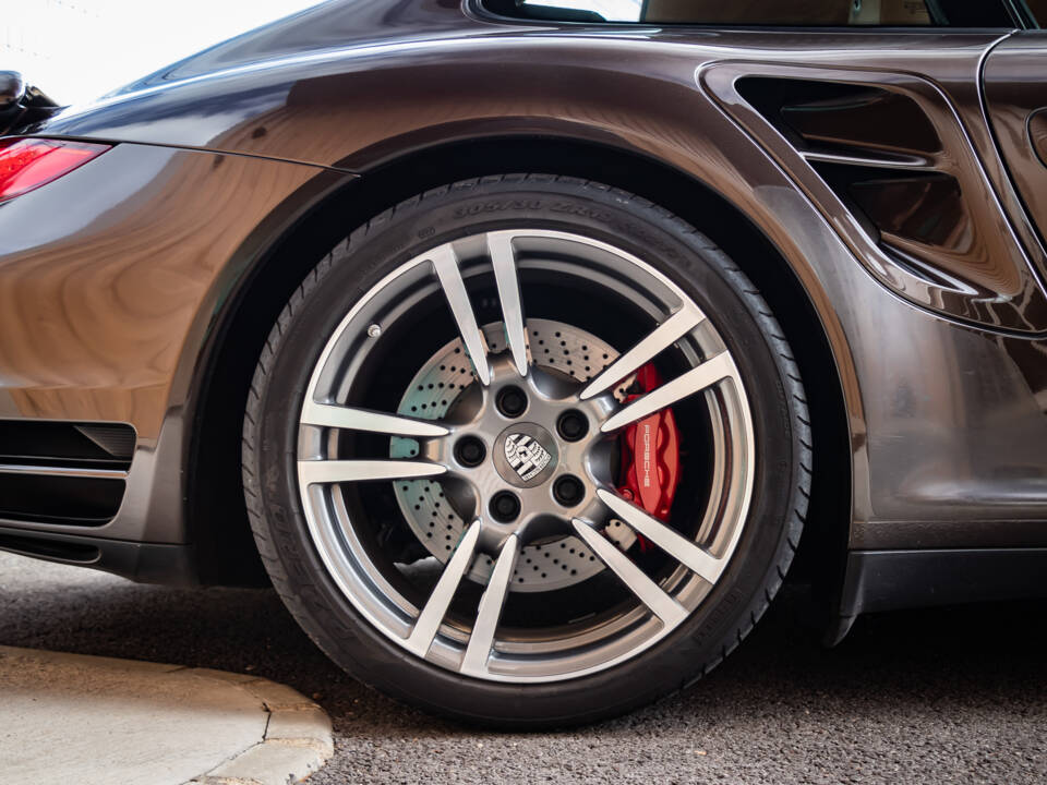Image 7/50 of Porsche 911 Turbo (2009)
