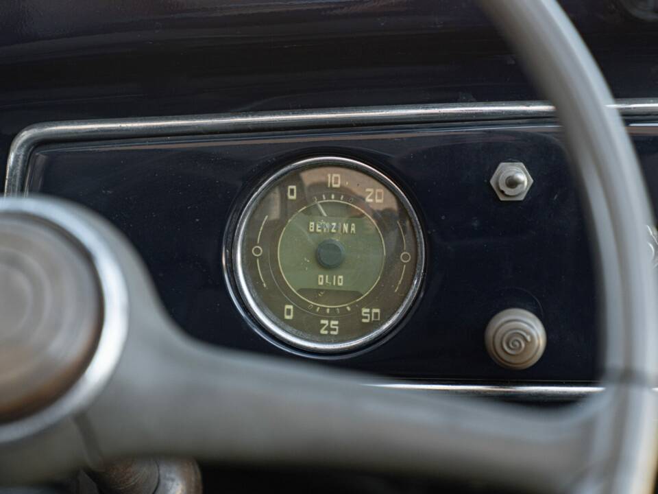 Image 46/50 de FIAT 500 B Topolino (1948)