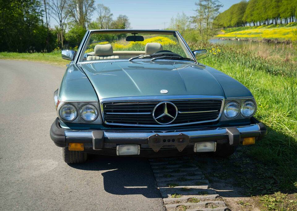 Image 3/8 de Mercedes-Benz 380 SL (1983)