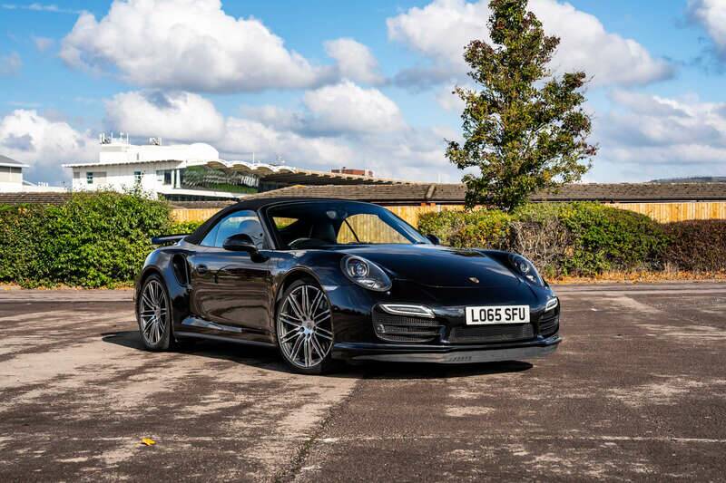 Immagine 1/50 di Porsche 911 Turbo (2015)