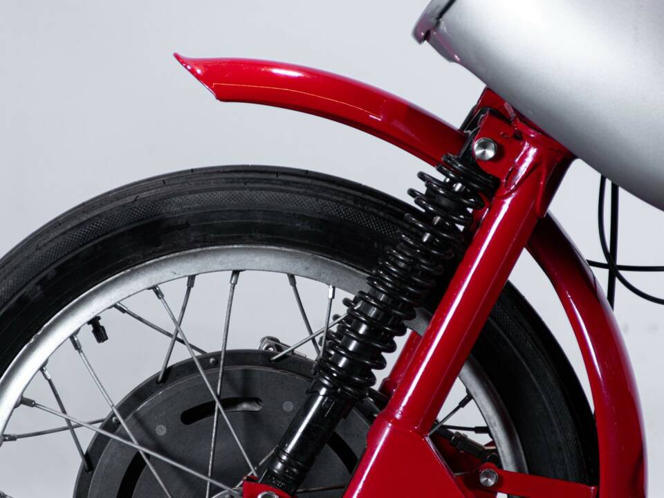 Image 42/50 of Moto Guzzi DUMMY (1948)