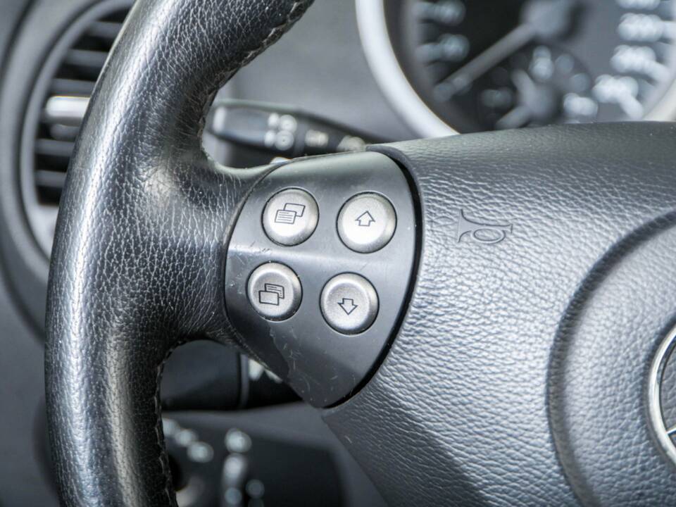 Immagine 26/50 di Mercedes-Benz SLK 200 Kompressor (2004)