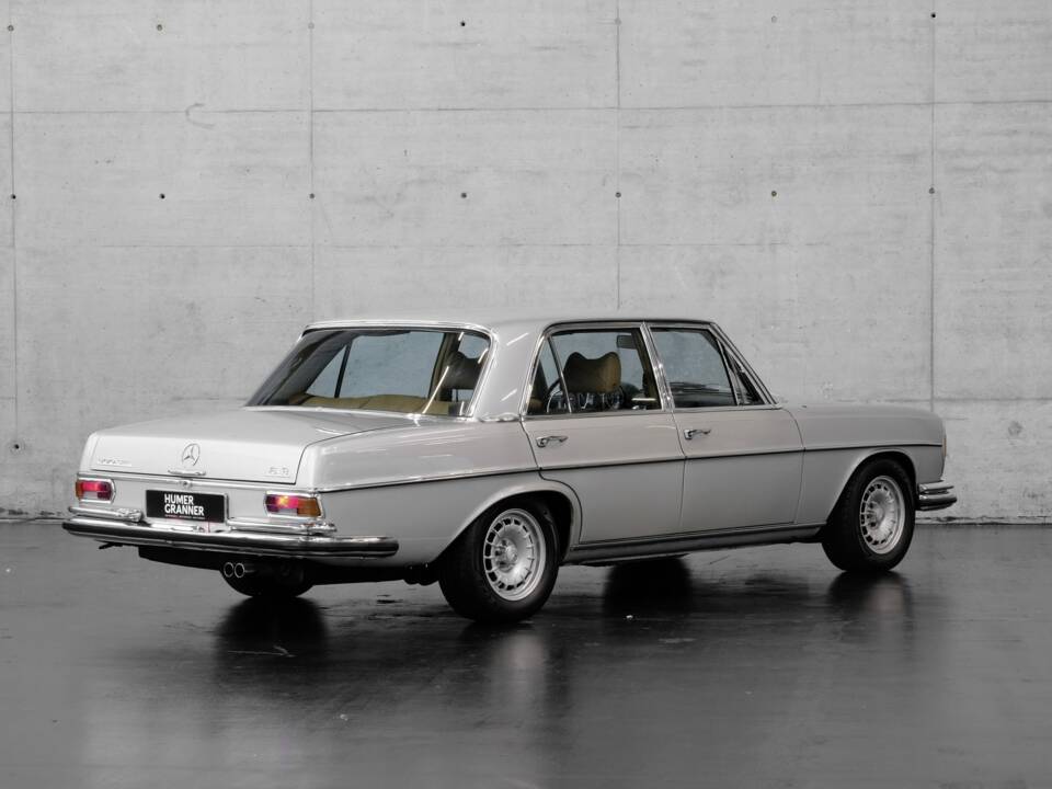 Immagine 11/50 di Mercedes-Benz 300 SEL 6.3 (1968)