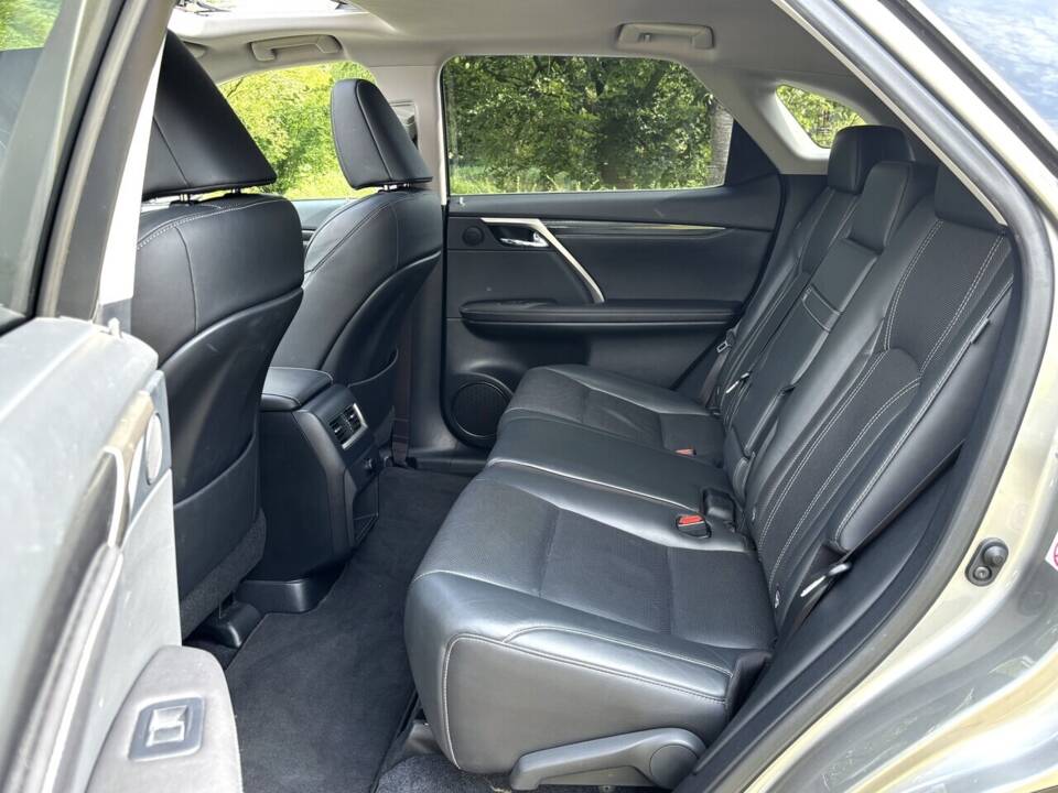 Image 23/27 de Lexus RX 450h (2011)