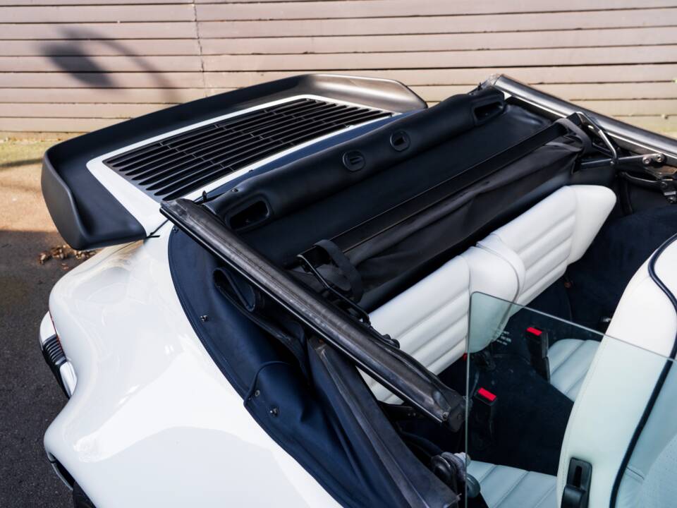 Bild 52/60 von Porsche 911 Carrera 3.2 (1987)