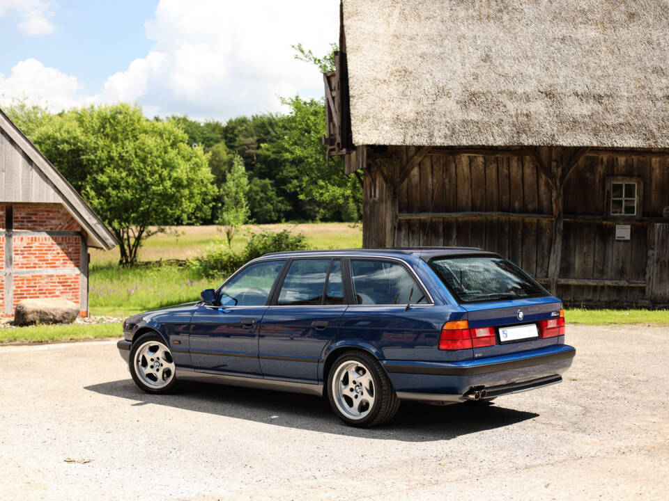 Bild 5/64 von BMW M5 Touring (1992)