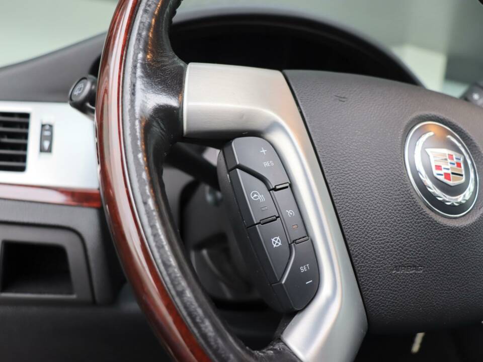 Bild 11/50 von Cadillac Escalade (2009)