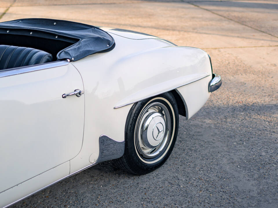 Image 19/42 de Mercedes-Benz 190 SL (1961)