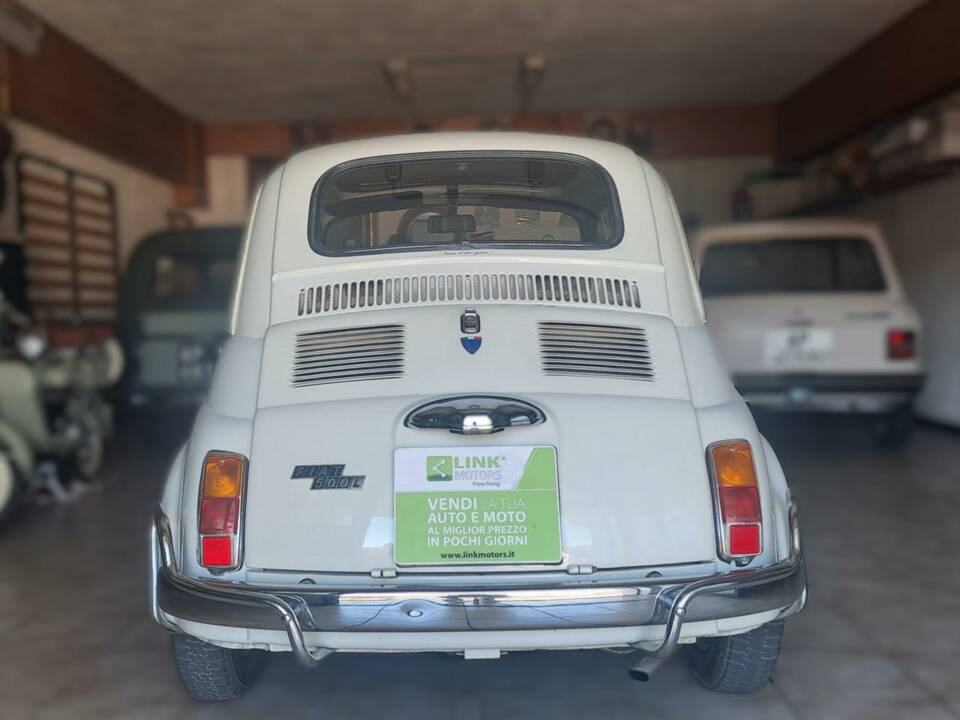 Image 4/31 of FIAT 500 L (1972)