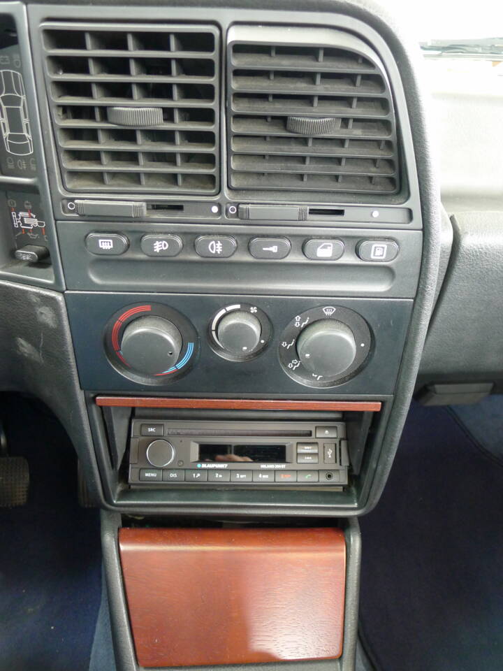 Immagine 14/32 di Lancia Thema I.E. (1991)