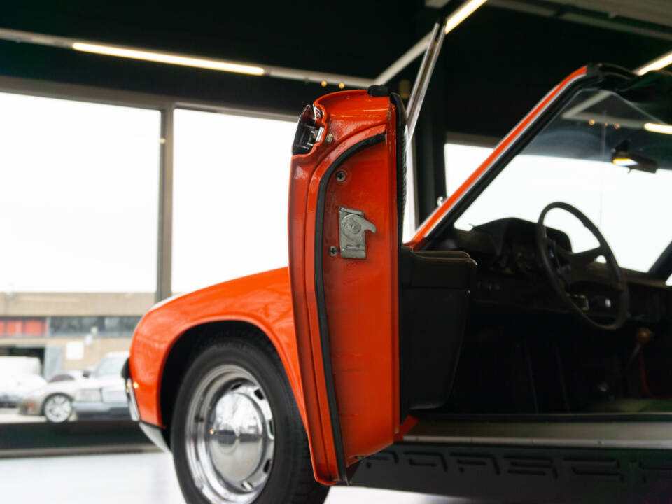 Image 70/82 of Porsche 914&#x2F;4 1.7 (1972)