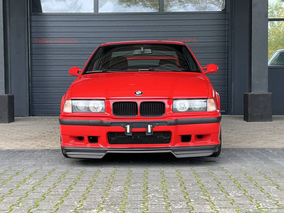 Imagen 4/37 de BMW 318is &quot;Class II&quot; (1994)